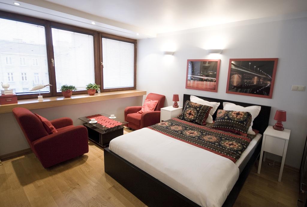 Warsawrent Hit Apartments ภายนอก รูปภาพ