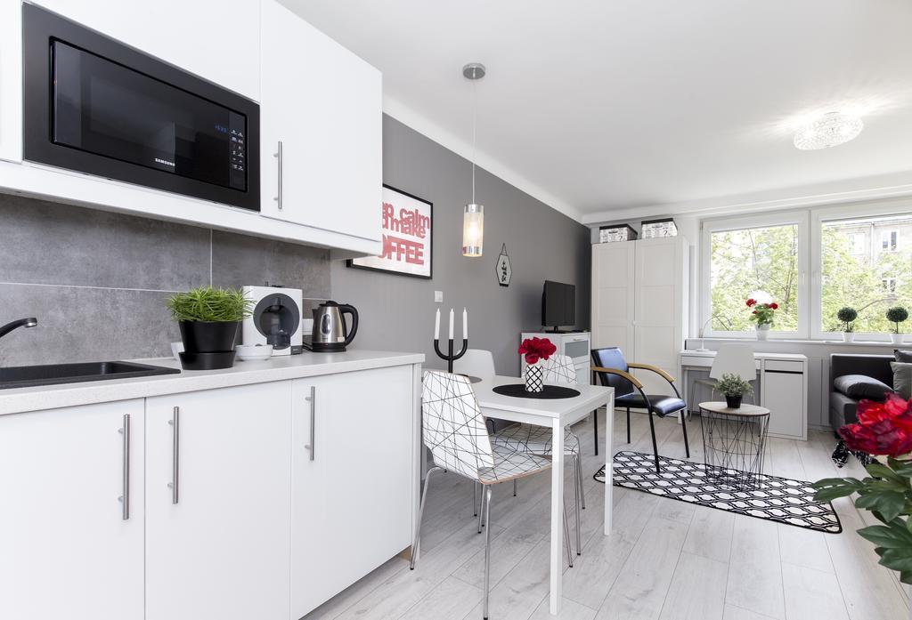 Warsawrent Hit Apartments ภายนอก รูปภาพ