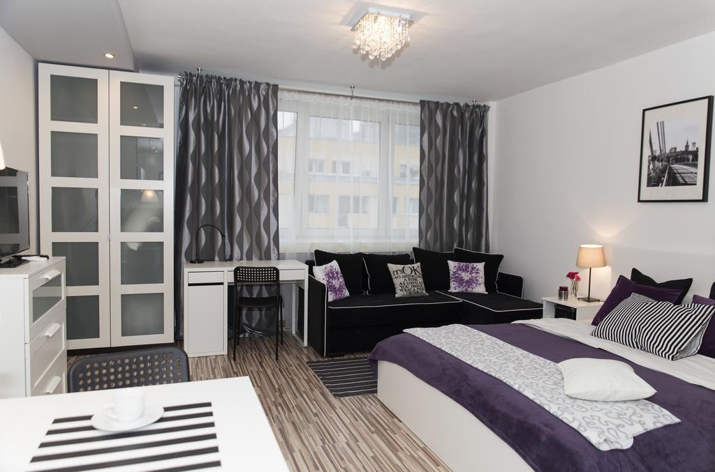 Warsawrent Hit Apartments ภายนอก รูปภาพ
